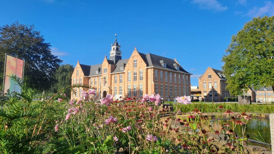 Voorgevel PC Sint-Amandus